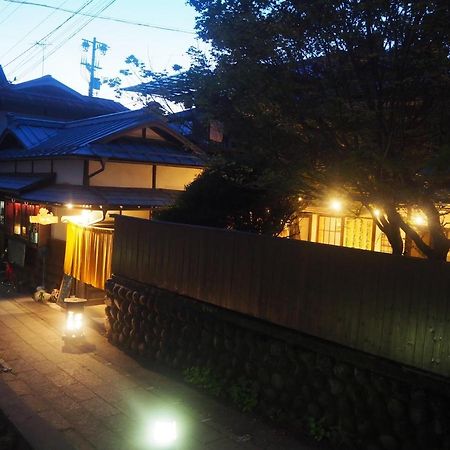 Готель 飲んで泊まれる古民家 -浮木-Fumoku Тіно Екстер'єр фото